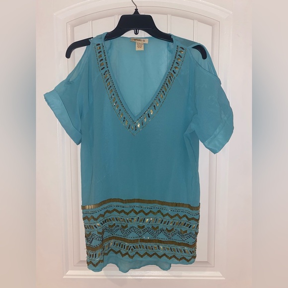 ArdenB Cold shoulder sheer beaded tunic - Picture 1 of 2